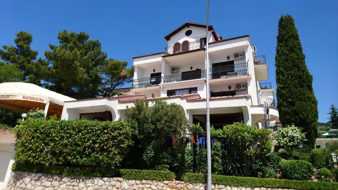 Bed and Breakfast Pansion Klaudija Цриквеница Экстерьер фото