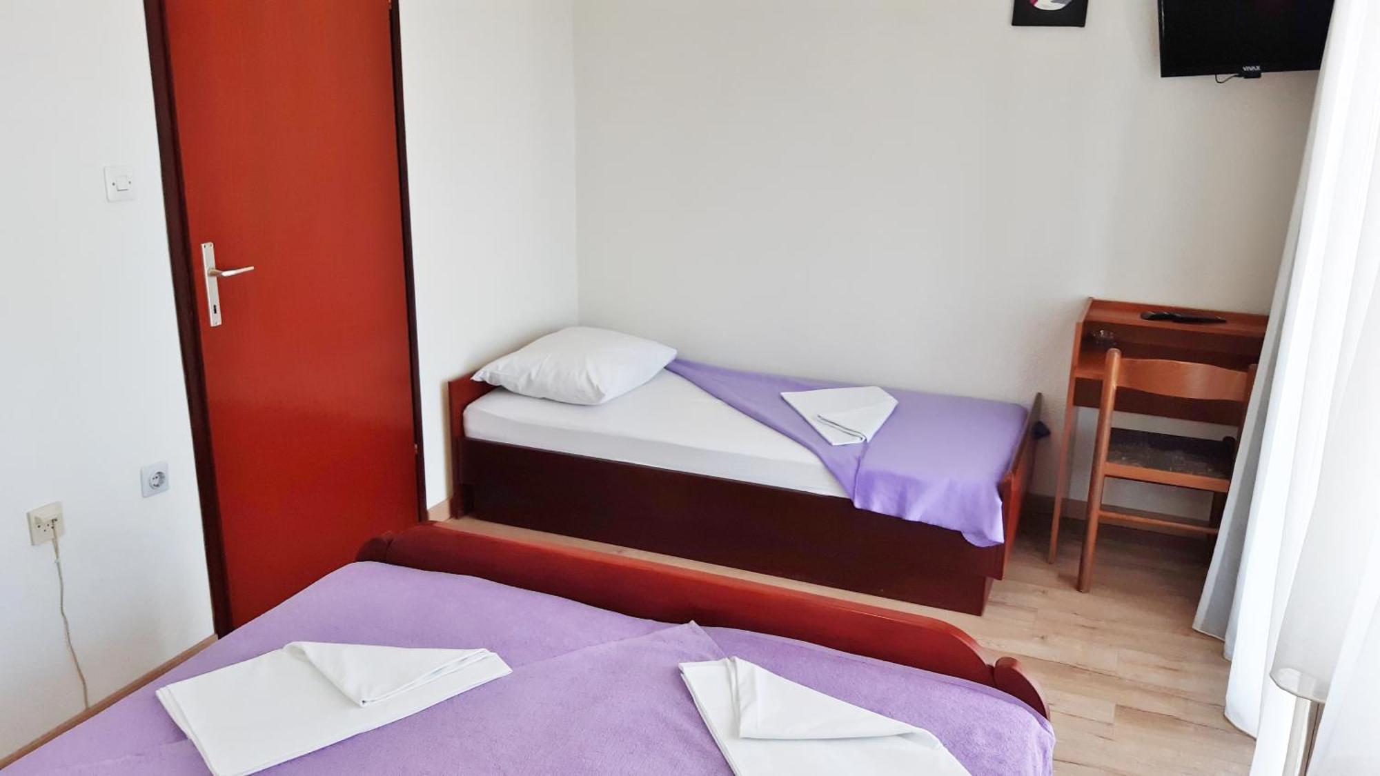 Bed and Breakfast Pansion Klaudija Цриквеница Номер фото